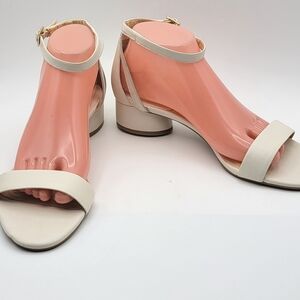NWOT! Alex Marie Elegant Cream Ankle‎ Strap Sandals SIZE 9.5M. #1460